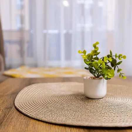 The Cozy Nest - Modern 1br With Balcony By Flat Mаnager Apartmán *