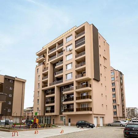 The Cozy Nest - Modern 1br With Balcony By Flat Mаnager Apartmán *